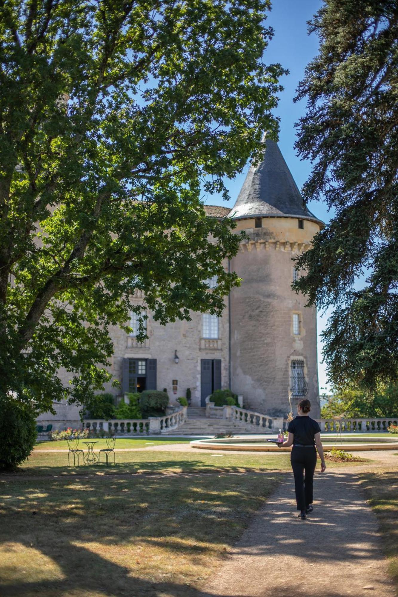 Chateau De Mercuès Buitenkant foto